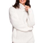biały oversizowy sweter-tunika z golfem