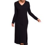 czarna długa prosta sukienka dzianinowa z kapturem