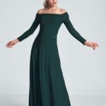 maxi sukienka odsłaniająca ramiona - zielona