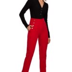 czerwone materiałowe spodnie z ozdobnymi napami