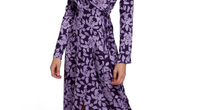kopertowa sukienka w kwiaty wiązana na boku – model 2