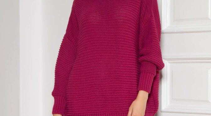 oversizowy sweter z luźnym golfem – amarantowy