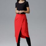 czerwona asymetryczna zakładana kopertowo spódnica z wiązaniem