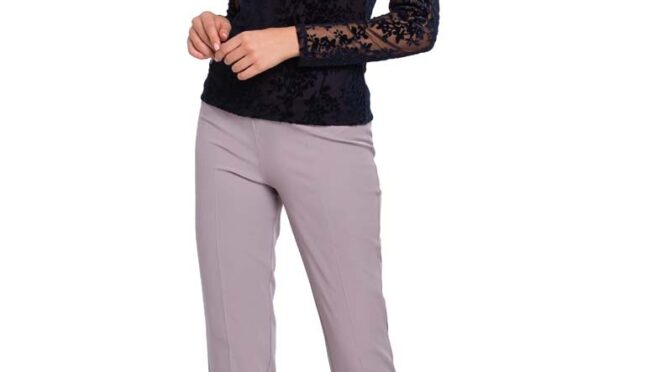 elegancka granatowa bluzka z aksamitnej koronki