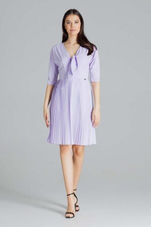 elegancka sukienka z plisowanym dołem - fioletowa
