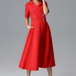 czerwona rozkloszowana wizytowa sukienka żakietowa