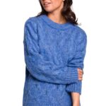 niebieska ciepły sweter z półgolfem w warkocze