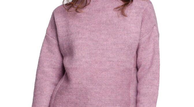 milutki sweter z zabudowanym dekoltem – pudrowy