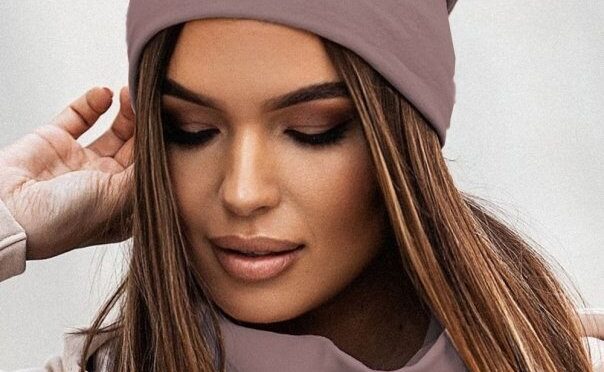 klasyczna czapka typu beanie – mocca