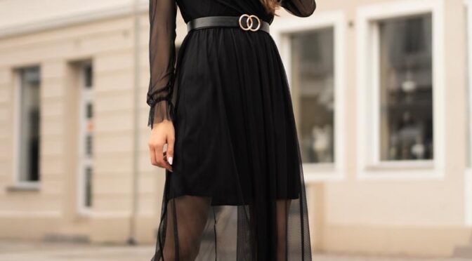 elegancka maxi sukienka z paskiem – czarna